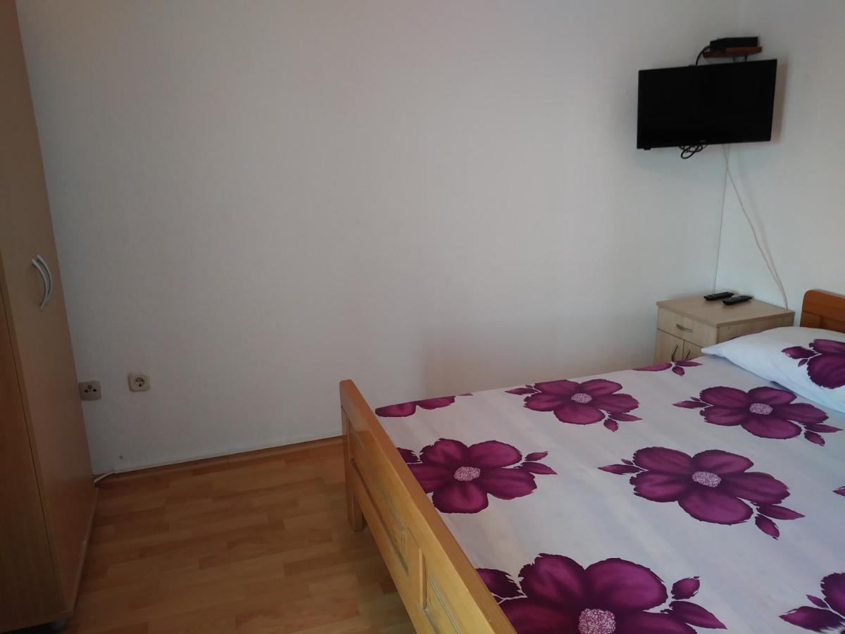 Nives Apartmani باكوشتاني المظهر الخارجي الصورة